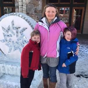 Meet your Posher, Olivia